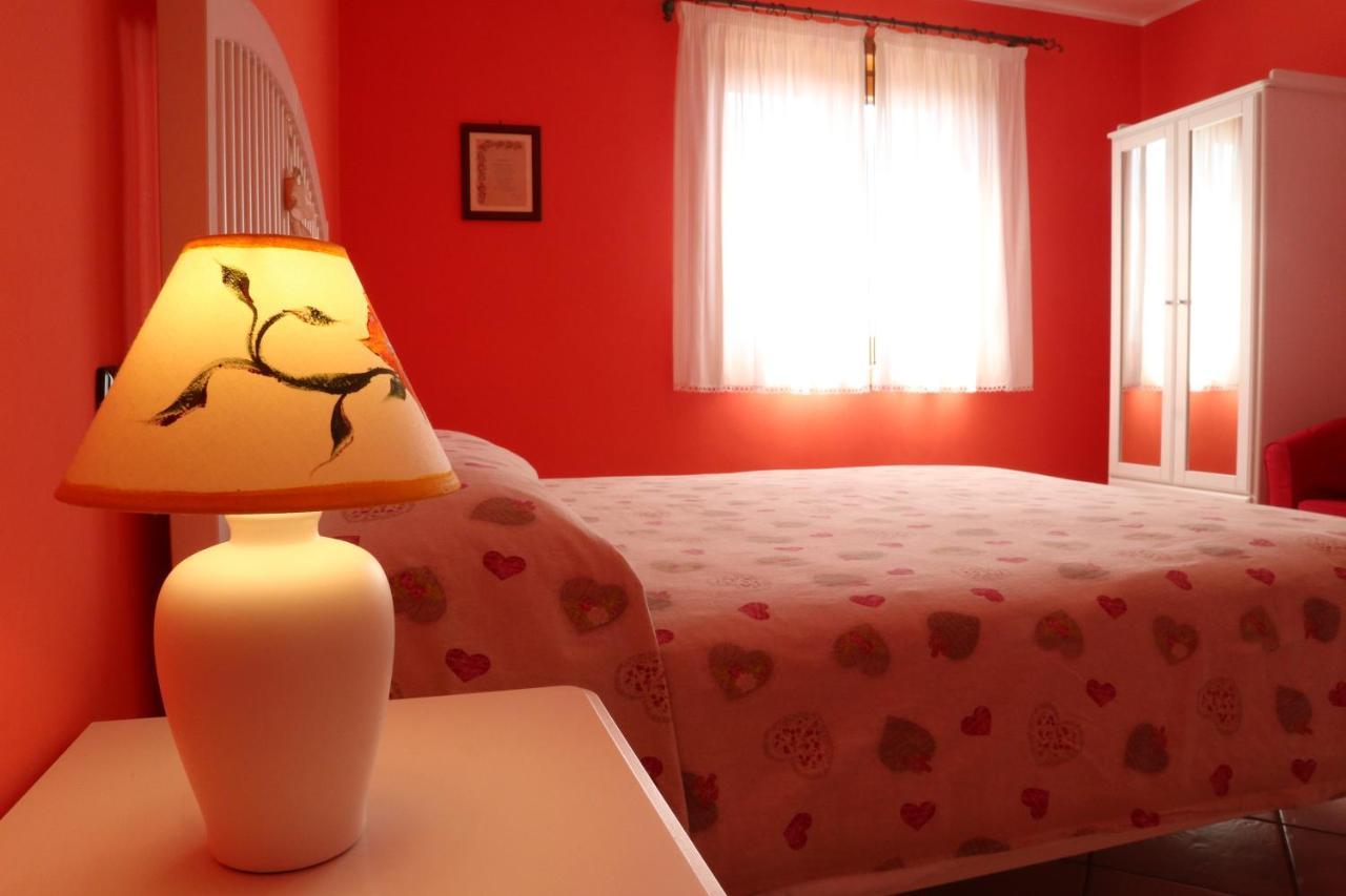 B&B La Casa Del Sole Controne Eksteriør bilde